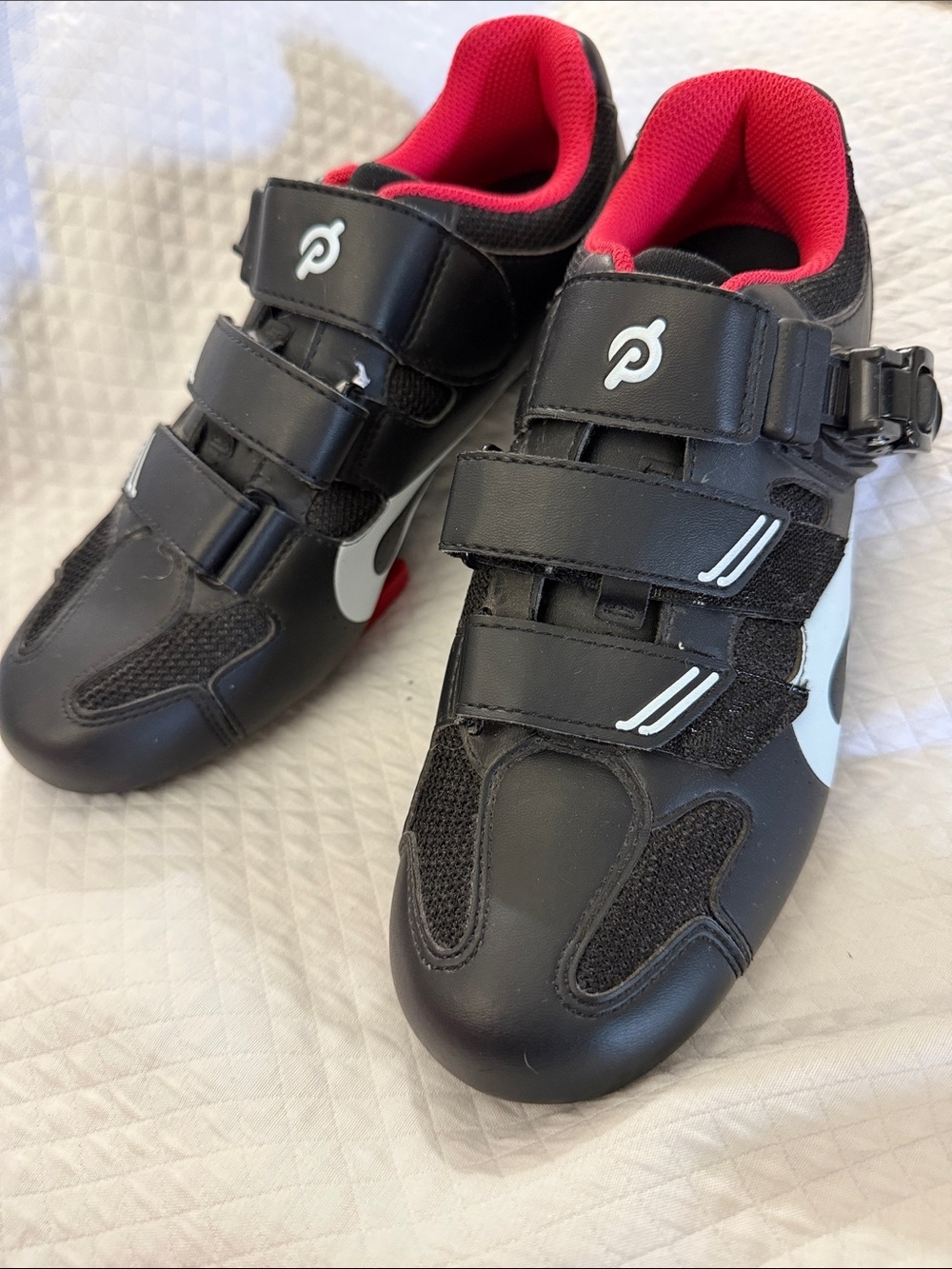 Peloton Original Indoor Cycling Shoes Black Red Womens Size 9 Worn once!